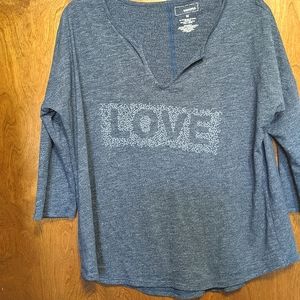 3/4 Length Sleeve V neck